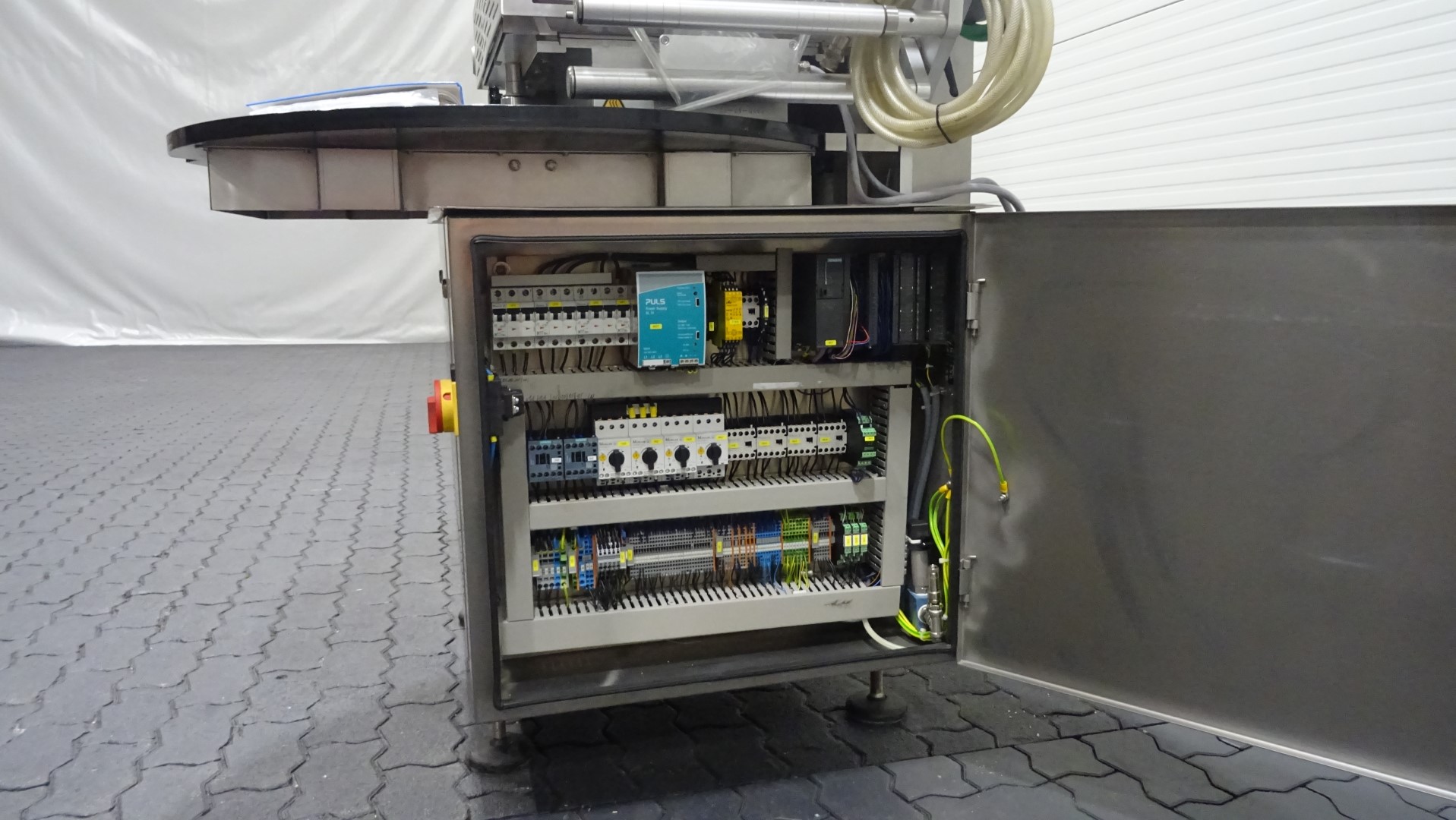 Used Semi-automatic Tray Sealer - Variovac Rotarius VG