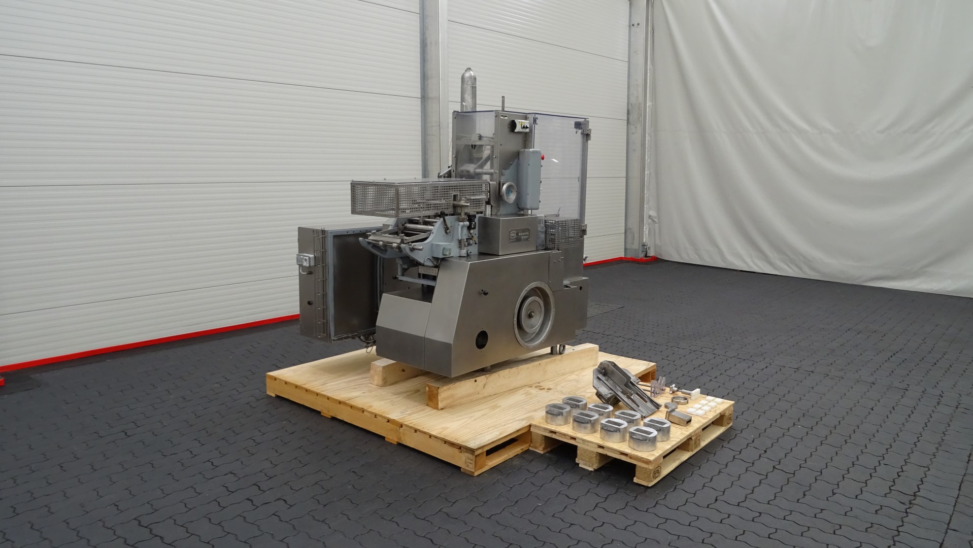 Used Filling and wrapping machine for butter - Benhil Multipack 8380