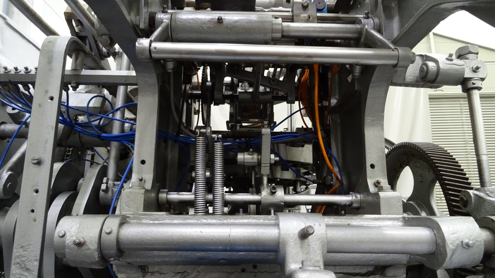 Used Filling and wrapping machine for butter Benhil Multipack 8340