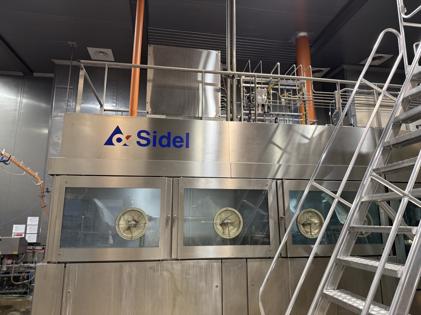 Used Processing plant, bottle blowing, filling, closing, labelling and packing line for PET bottles of 0,4/0,5/1,5 liter - Tetra Pak / Sidel