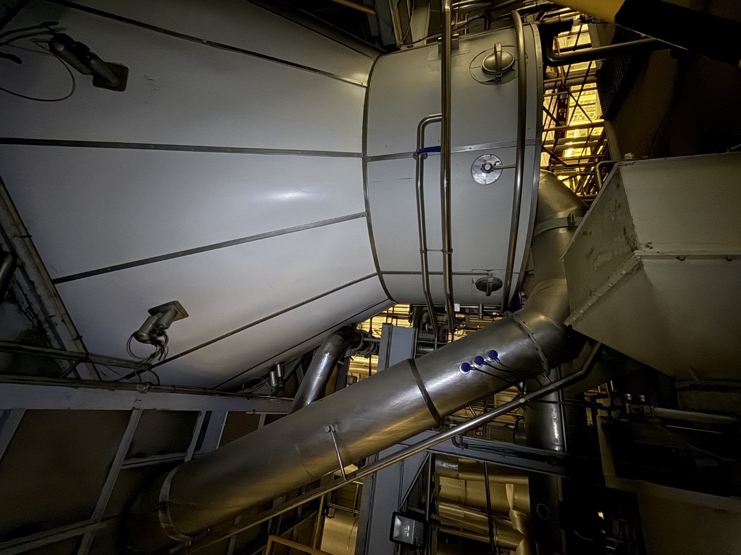 Used Complete GEA Niro Atomizer powder plant with 4-Effect TVR Evaporator, Spray Dryer, Fluidbed Dryer, Cyrstallisation tanks and filling station