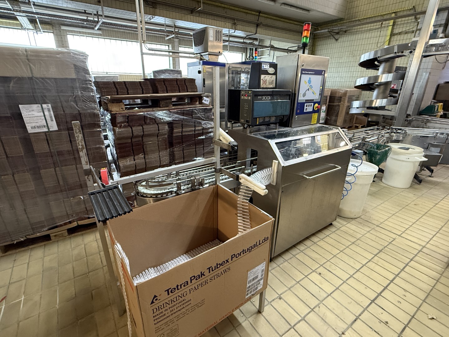 Used Aseptic Carton Filling Line: Tetra Pak TBA/19 - 30 V - 200 ml Slim + Easy Ride + TSA 21 + CBP 70