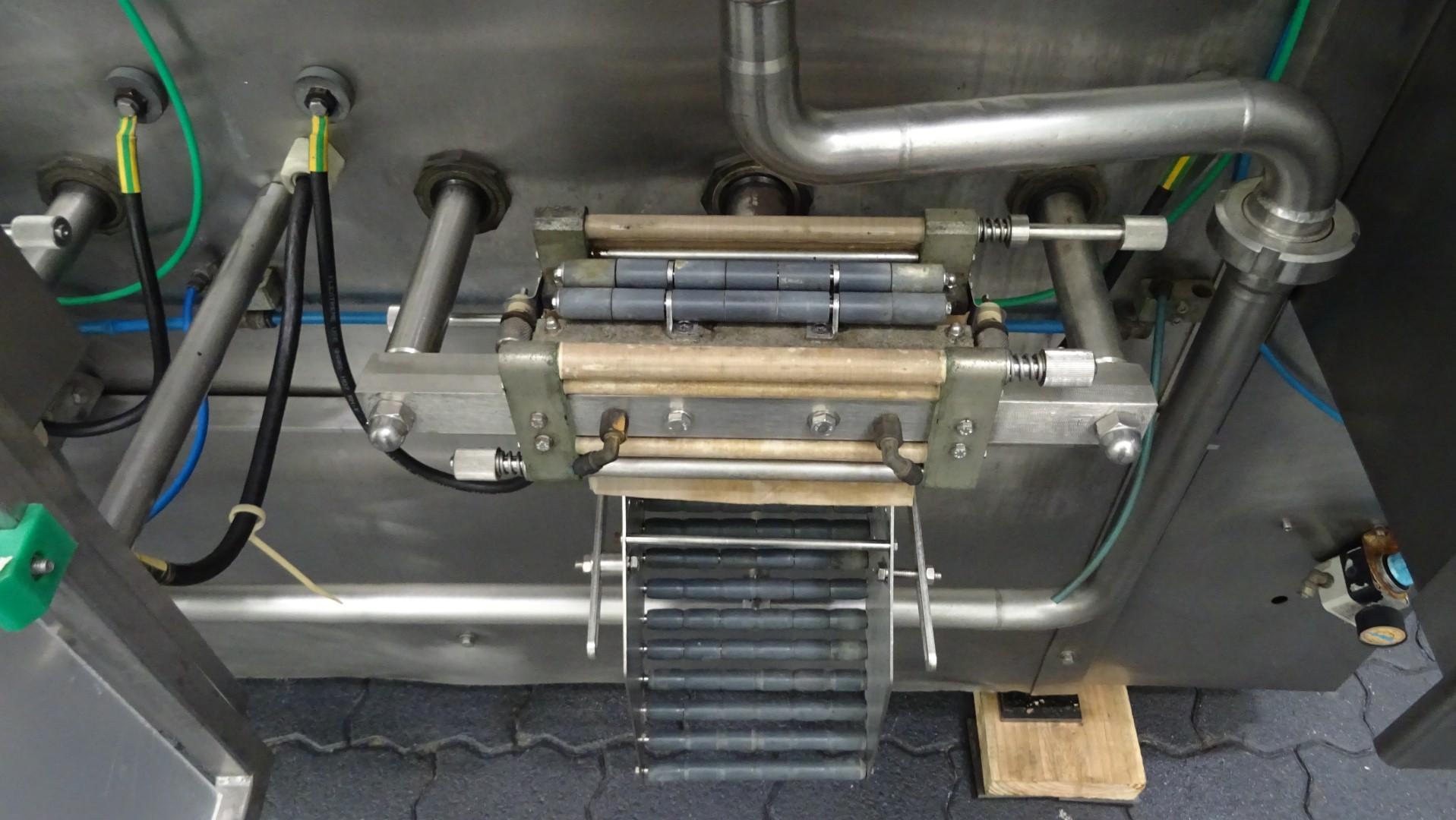 Used Automatic Double Head Vertical Form / Fill / Seal Machine (Vertical FFS) - Thimonnier M 3200