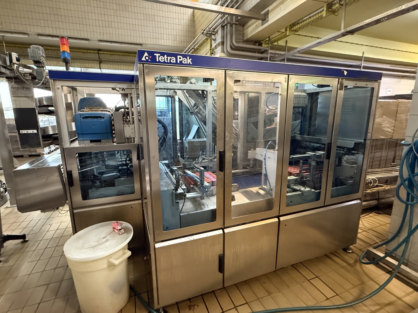 Used Aseptic Carton Filling Line: Tetra Pak TBA/19 - 30 V - 200 ml Slim + Easy Ride + TSA 21 + CBP 70