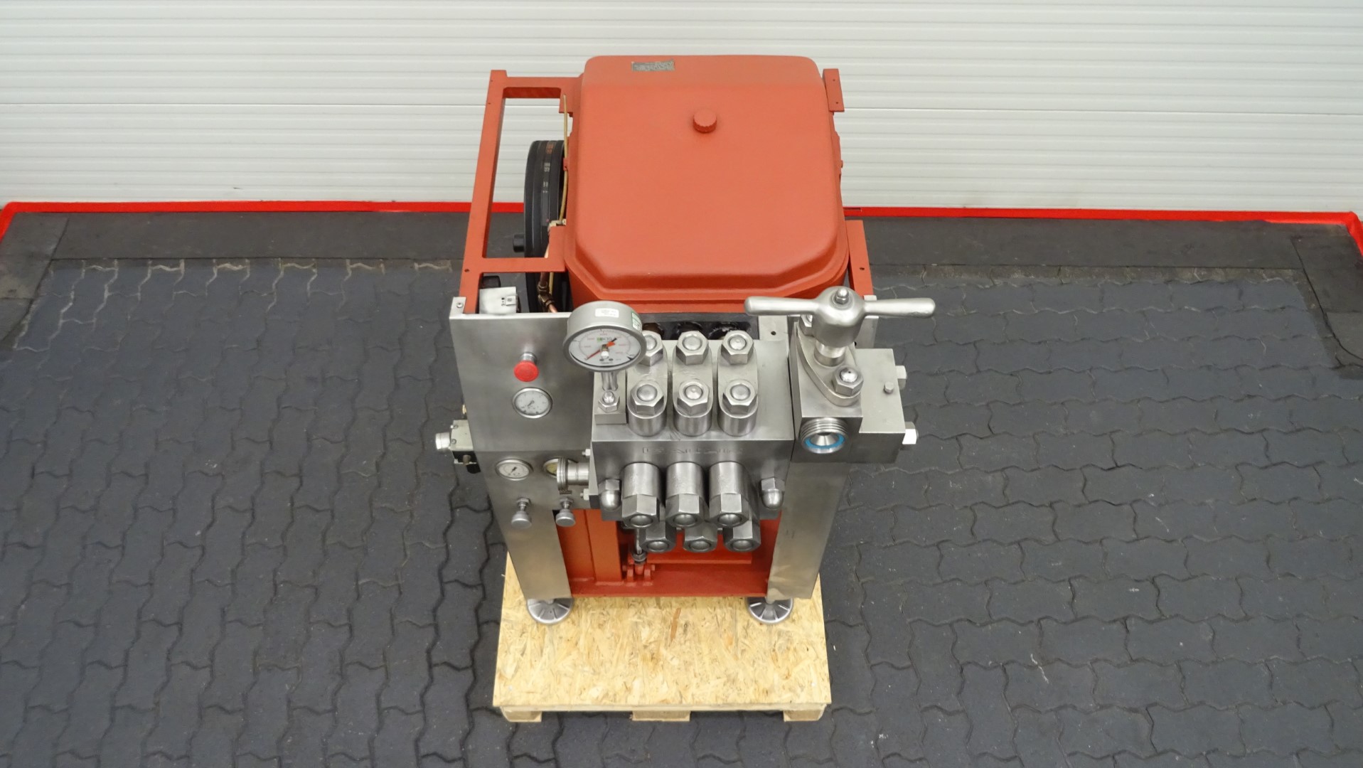 Used High Pressure Homogeniser APV Gaulin 145 MC 4-8TPS