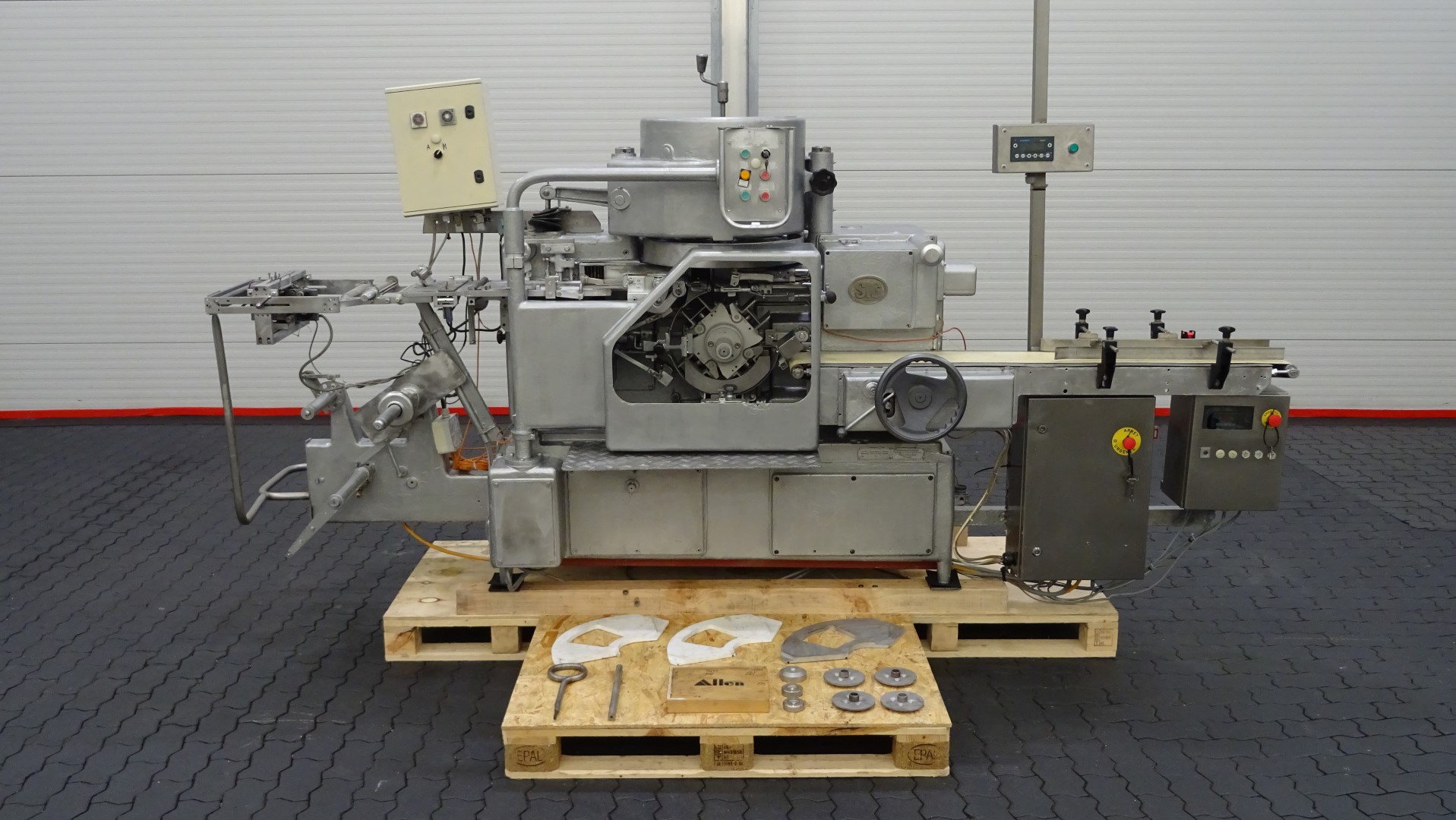 Used Filling and wrapping machine for butter SIG F100