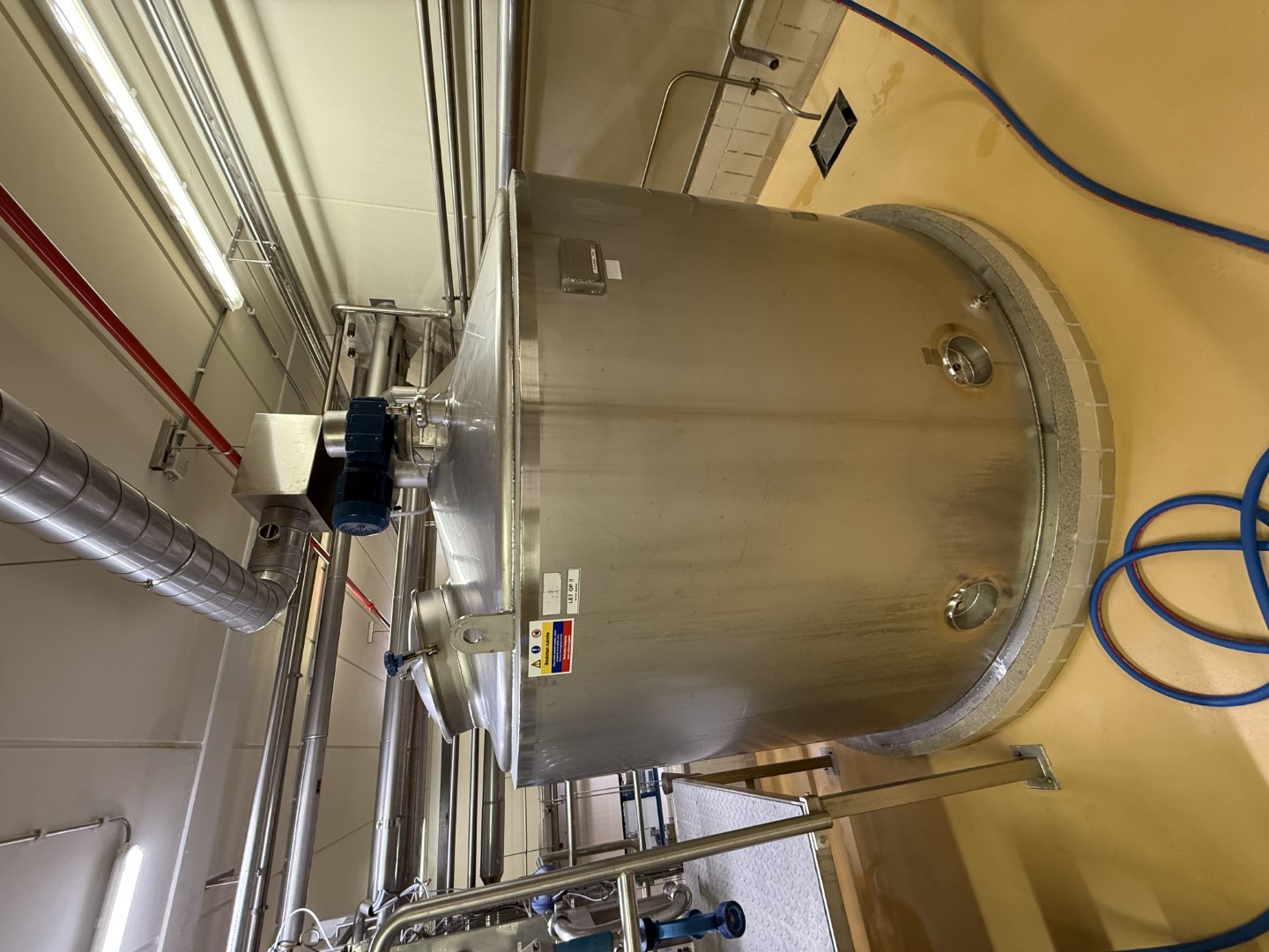 Used Complete can filling and closing line for liquids (nutrition) in 250 gram aluminium cans