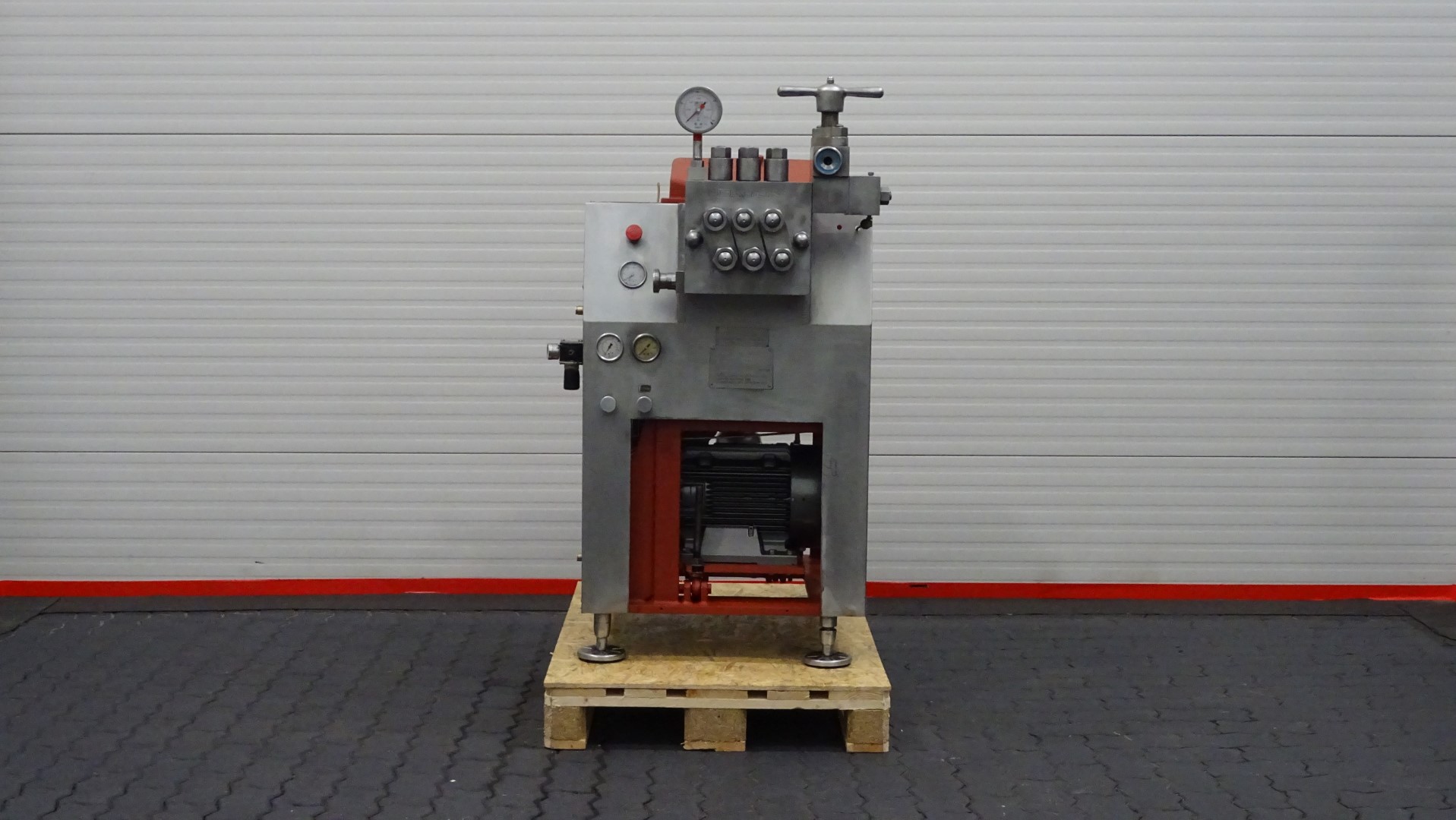 Used High Pressure Homogeniser APV Gaulin 145 MC 4-8TPS