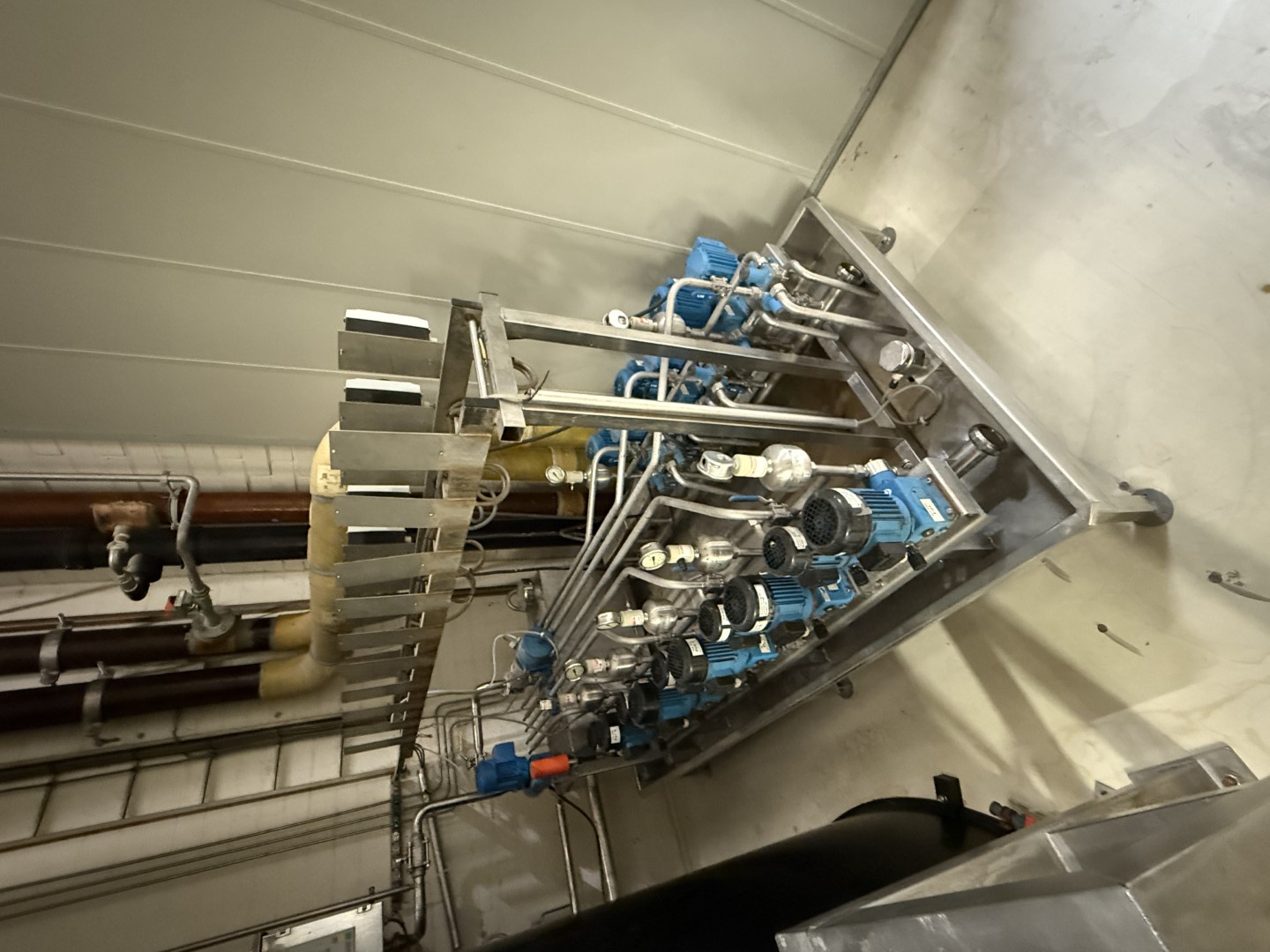 Used Complete can filling and closing line for liquids (nutrition) in 250 gram aluminium cans