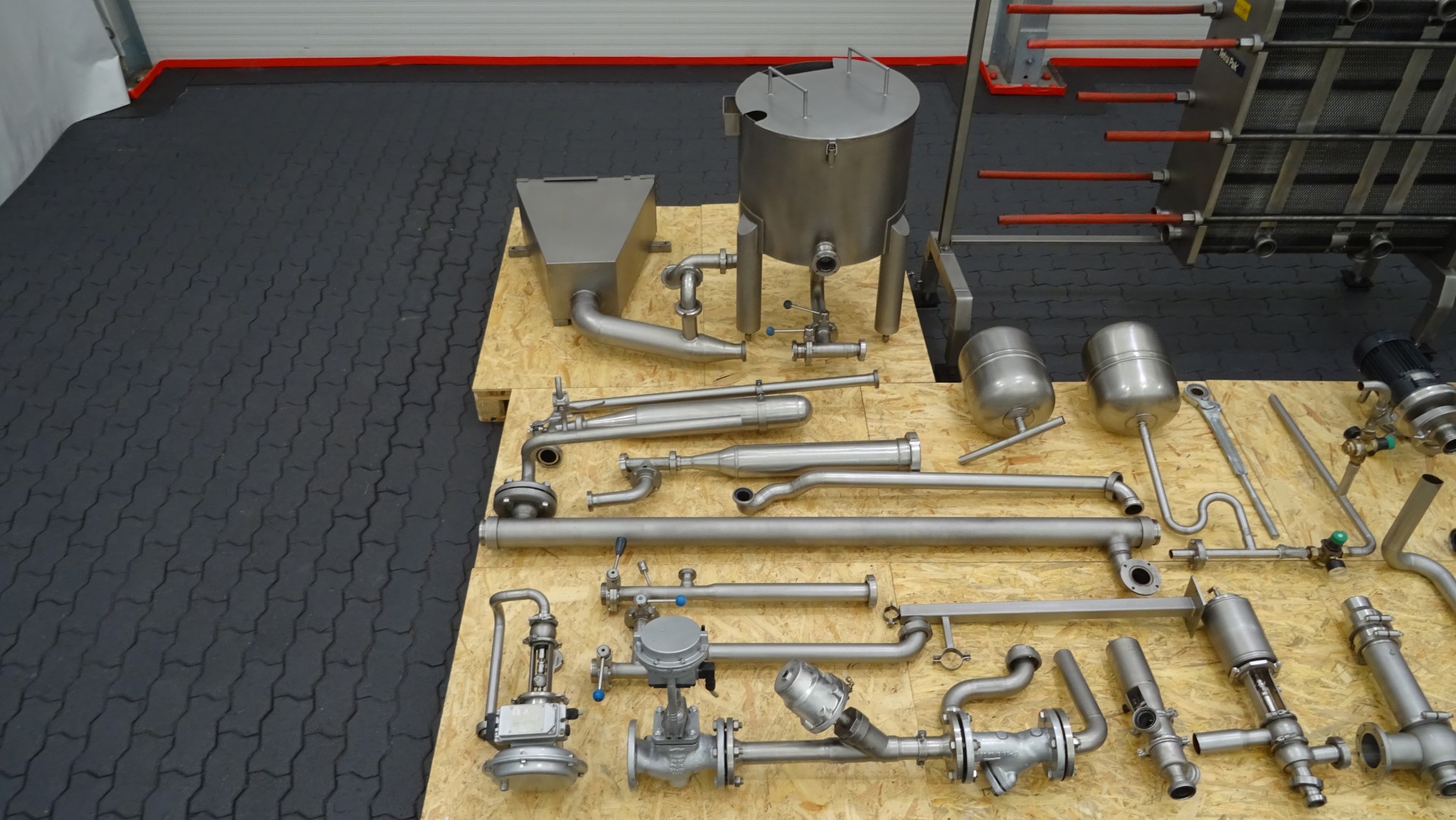 Used Pasteuriser / Plate Heat Exchanger / PHE - Tetra Pak / Alfa Laval C6-SR