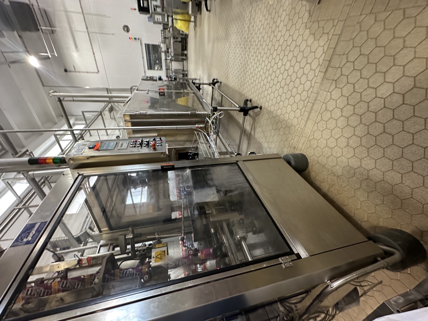 Used Aseptic PET Bottle filling machine - SIG Asbofill 710