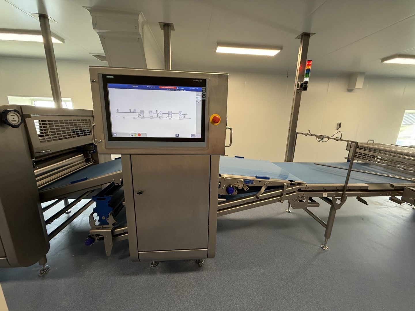 Used Dough processing / rollout line - Rademaker sheeting line with universal line and Packo nitrogen freezer