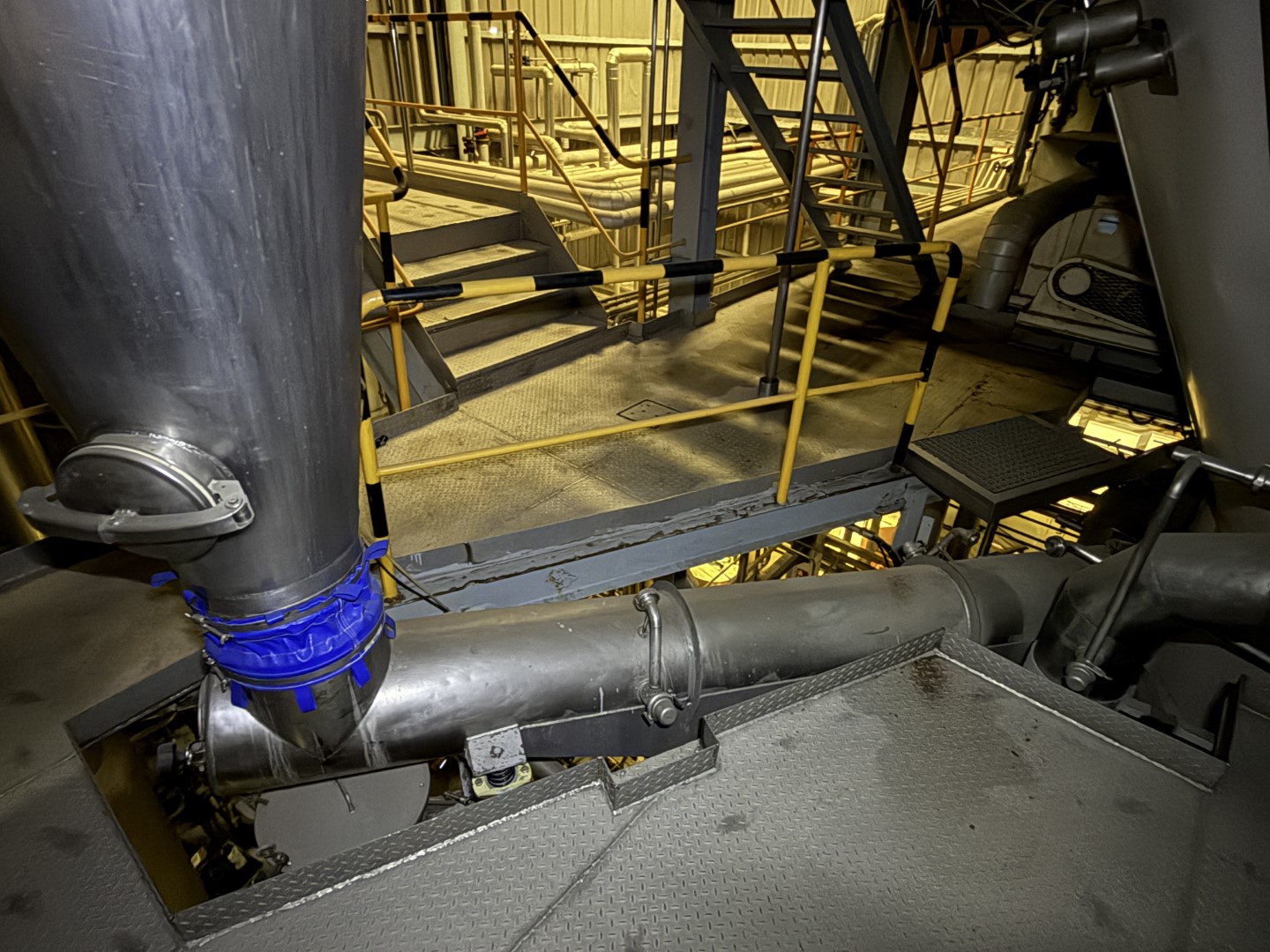 Used Complete GEA Niro Atomizer powder plant with 4-Effect TVR Evaporator, Spray Dryer, Fluidbed Dryer, Cyrstallisation tanks and filling station