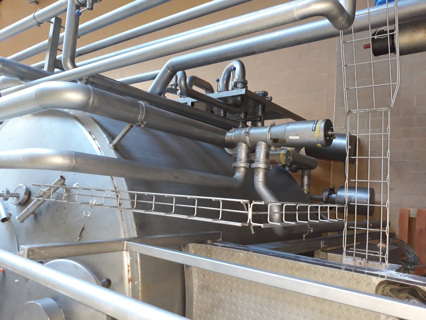Used Gouda Euroblock Cheese Plant for 100.000 liter of milk per day - 10.000 kg of Gouda cheese per day