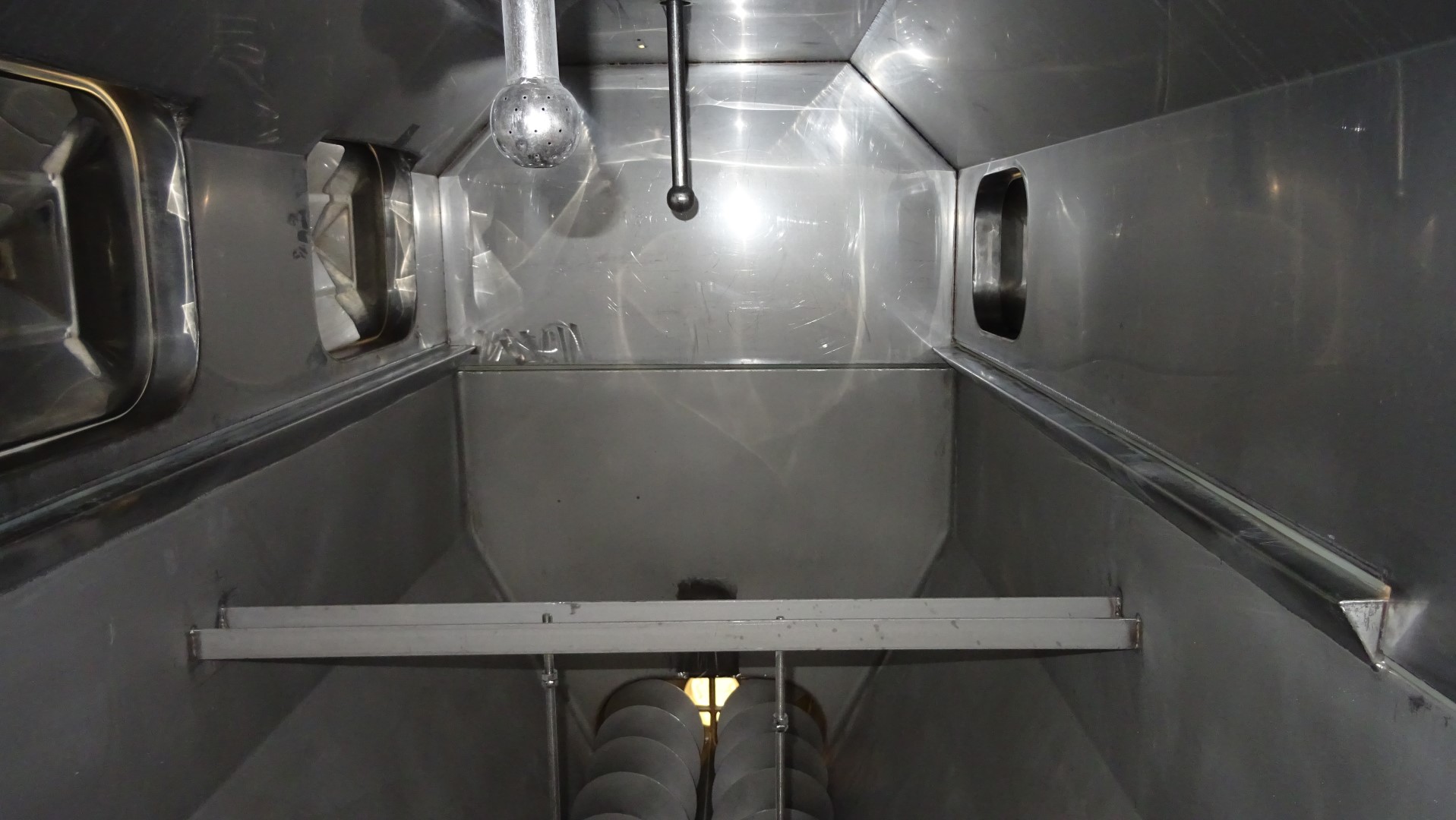 Used Closed Buttersilo 3.000 kg - Ing. R. Frau Imp. SRL Raccolta Burro 1014
