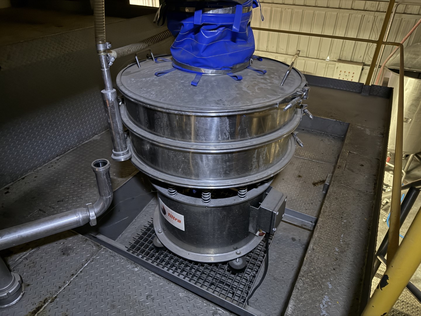 Used Complete GEA Niro Atomizer powder plant with 4-Effect TVR Evaporator, Spray Dryer, Fluidbed Dryer, Cyrstallisation tanks and filling station