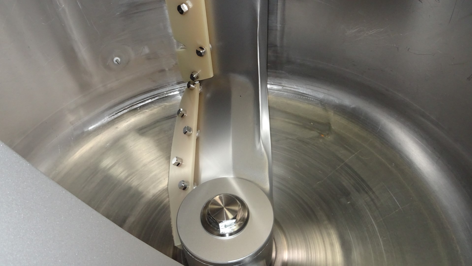 Used Vacuum processing system Stephan VM/MC 800/20 Vacutherm + Mikrocut MCH 20/VM