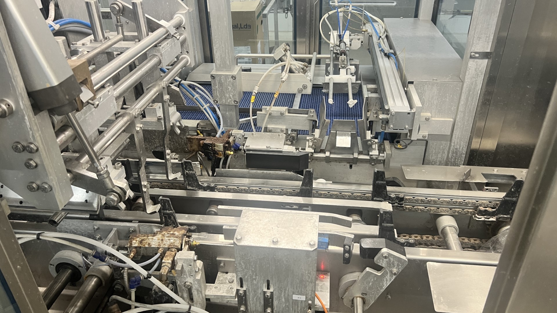 Used Aseptic carton filler Tetra Pak TBA/19 - 10 V - 200 ml Slim