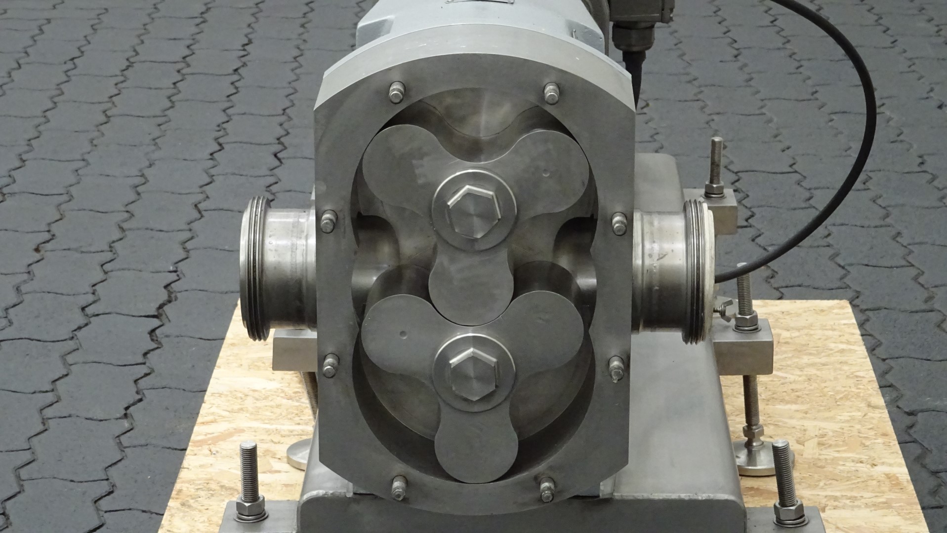 Used Rotary positive displacement pump / Lobe pump - Alfa Laval SRU6/260/LS