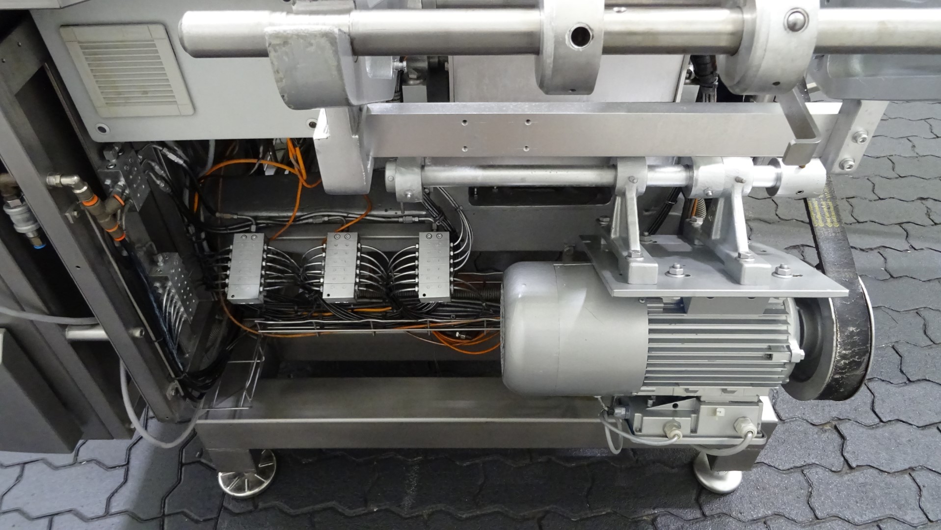 Used Filling and wrapping machine for butter Benhil Multipack 8380