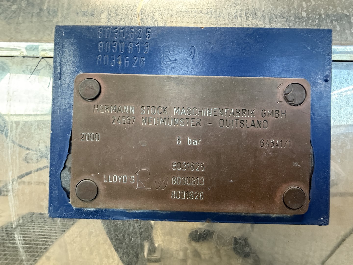 Used Complete can filling and closing line for liquids (nutrition) in 250 gram aluminium cans