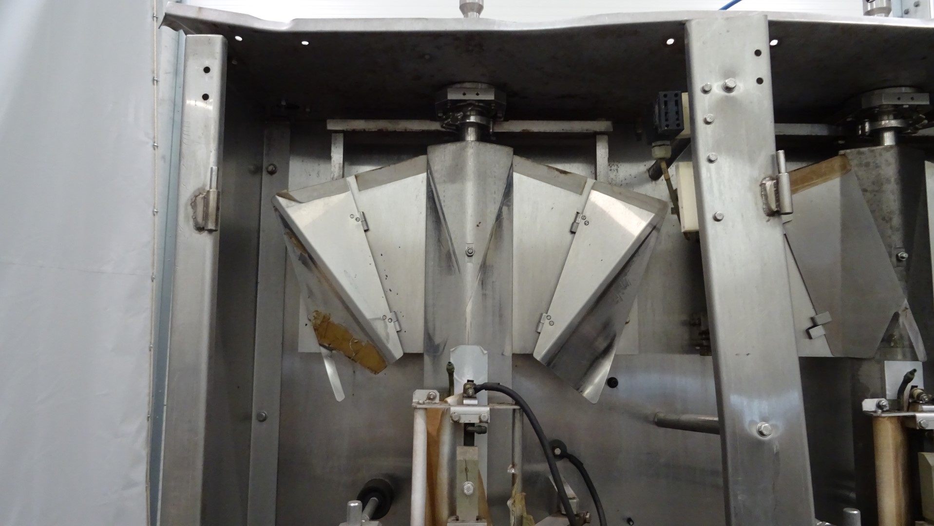 Used Incomplete Automatic Double Head Vertical Form / Fill / Seal Machine (Vertical FFS) - Thimonnier M 3200