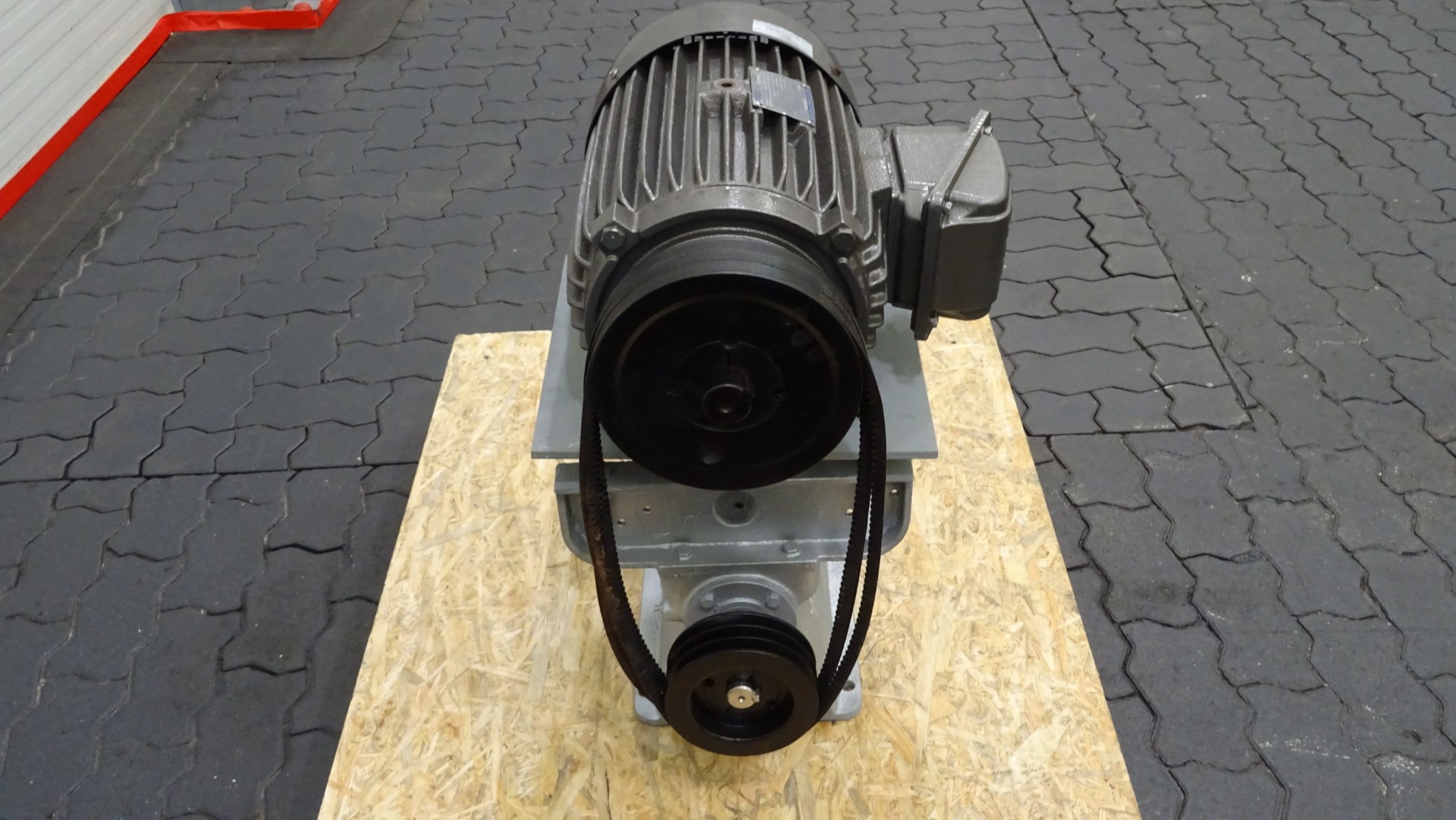 Used Sanitary Centrifugal pump - Mac Ewans CHP