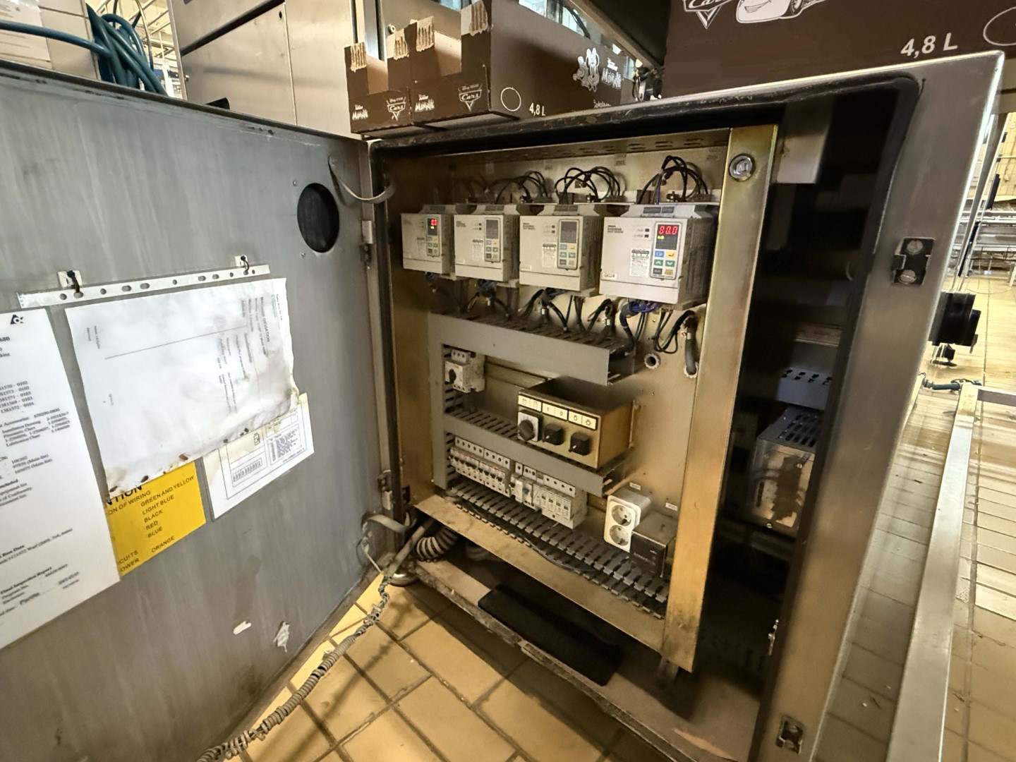 Used Aseptic Carton Filling Line: Tetra Pak TBA/19 - 30 V - 200 ml Slim + Easy Ride + TSA 21 + CBP 70
