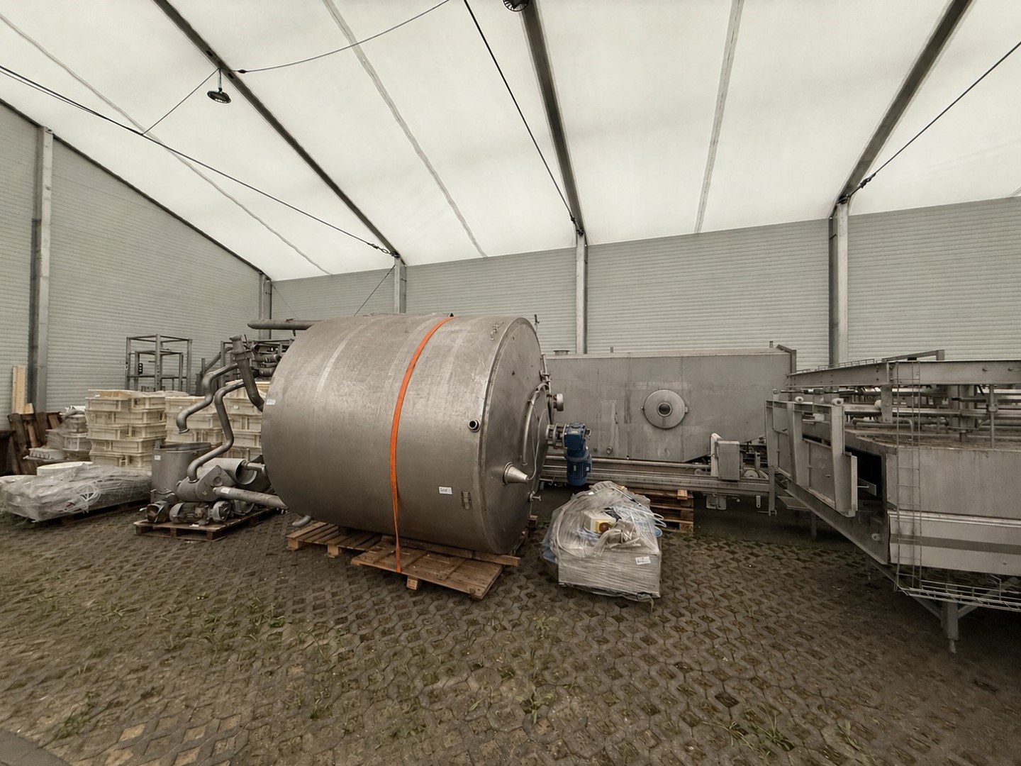 Used Gouda Euroblock Cheese Plant for 100.000 liter of milk per day - 10.000 kg of Gouda cheese per day