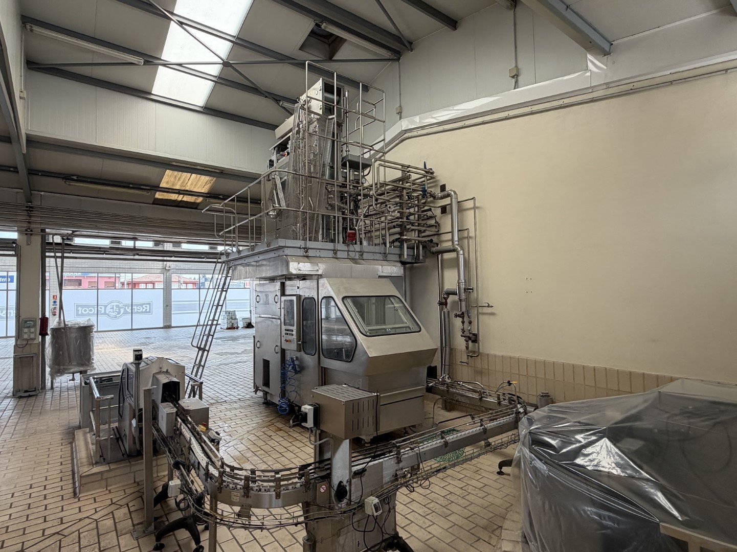 Used Aseptic Carton Filler - Tetra Pak TBA/8 - 100 V - 1.000 ml Slim