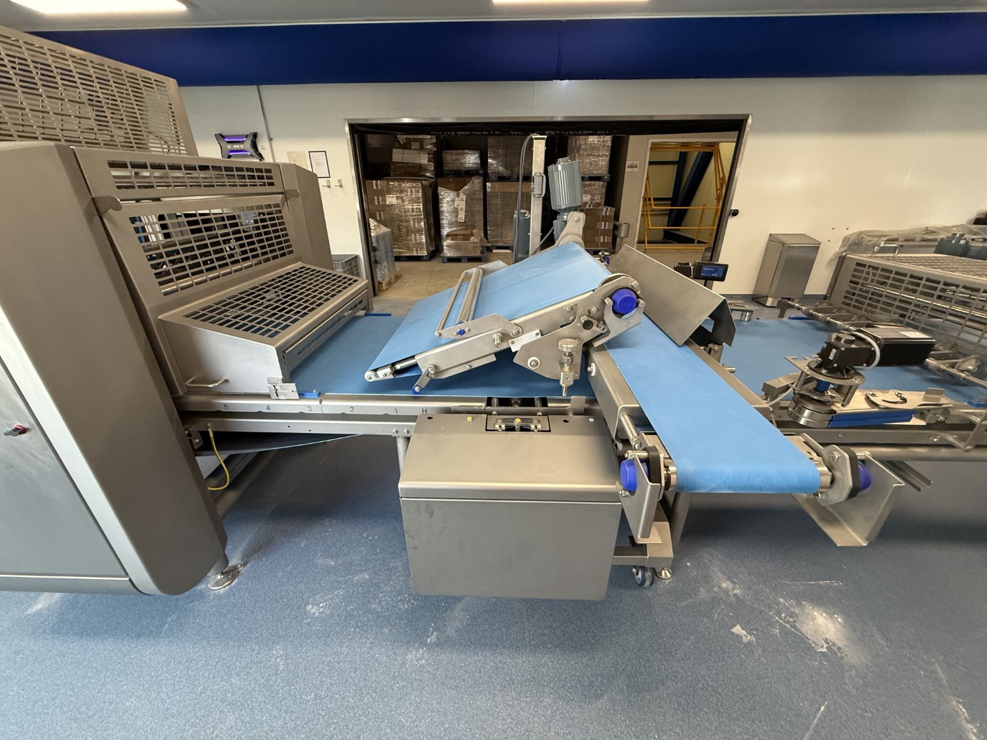 Used Dough processing / rollout line - Rademaker sheeting line with universal line and Packo nitrogen freezer
