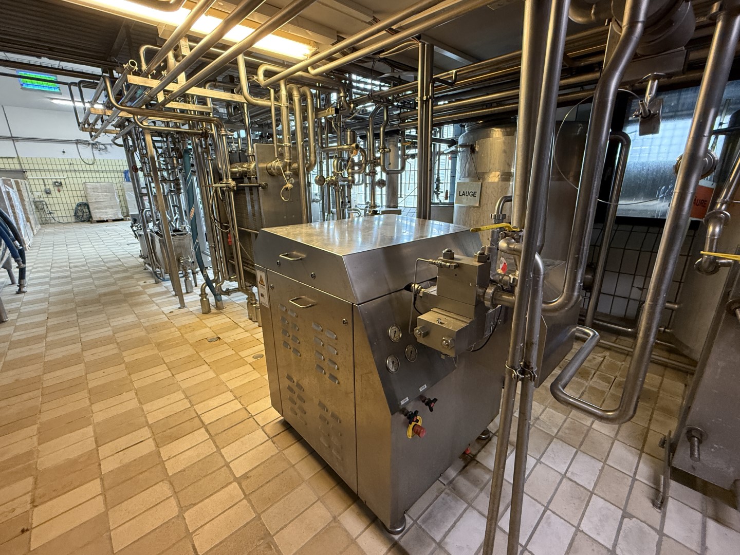 Used Complete Pasteurisation line - 12.000 liter per hour - GEA Ahlborn / Westfalia / HST
