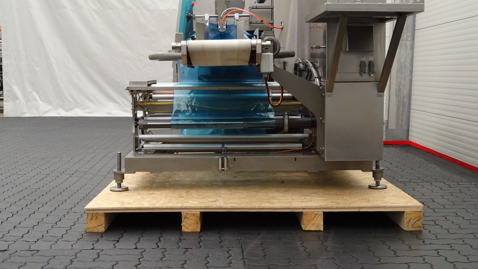 Used Horizontal Flow Wrapper - Ulma Pacific LSBI 55