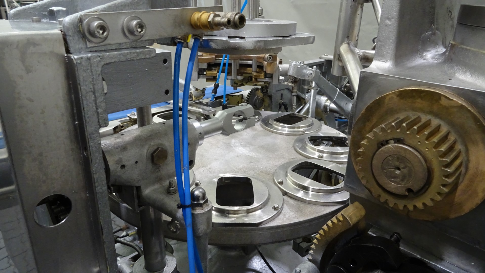 Used Cup filling + lidding machine for Butter Benhil Copparapid 8205