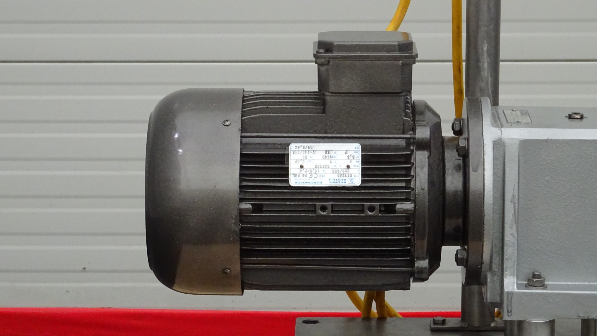 Used Rotary positive displacement pump / Lobe pump - APV CLP/2/036/20