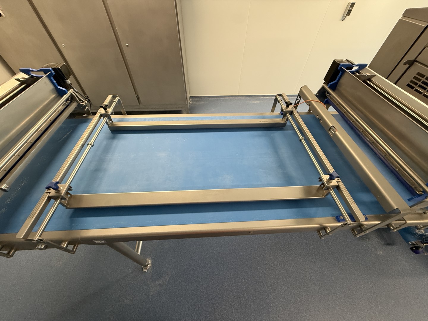 Used Dough processing / rollout line - Rademaker sheeting line with universal line and Packo nitrogen freezer