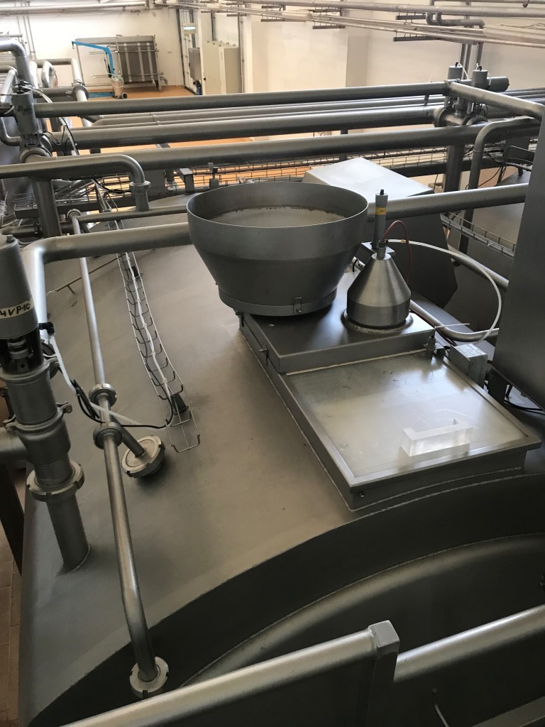 Used Gouda Euroblock Cheese Plant for 100.000 liter of milk per day - 10.000 kg of Gouda cheese per day