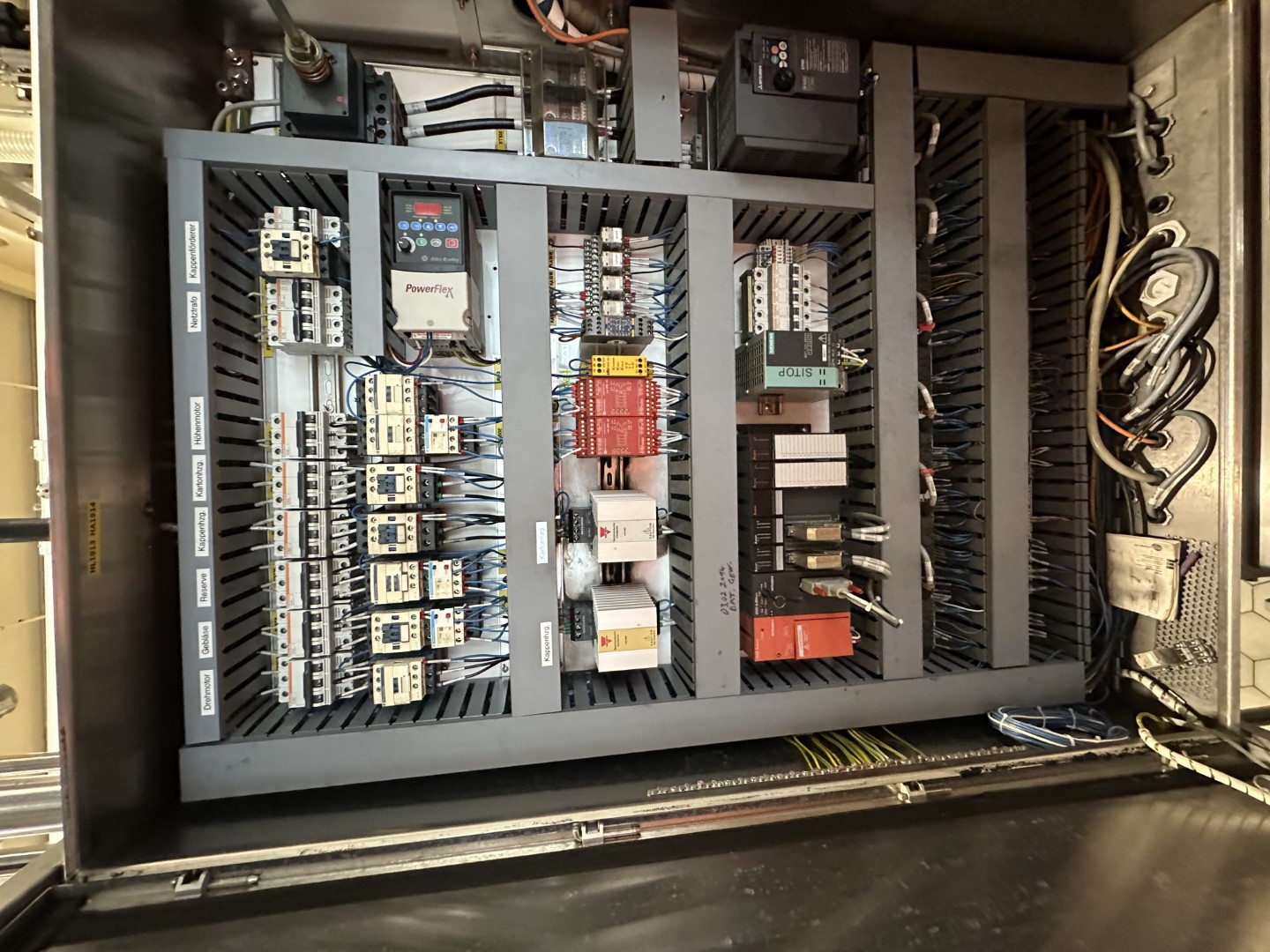 Used Aseptic Carton Filling Line: Shikoku S-PS80HA + 3x Elopak PLA-S30 Applicator + Oystar A+F Packer