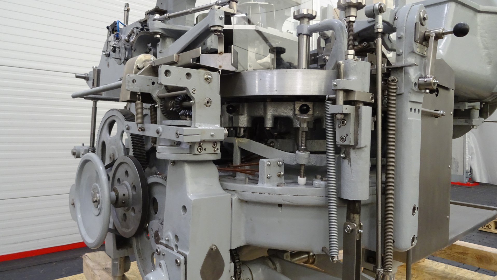 Used Reconditioned filling and wrapping machine for butter - Trepko XPG-40 for 250 gram