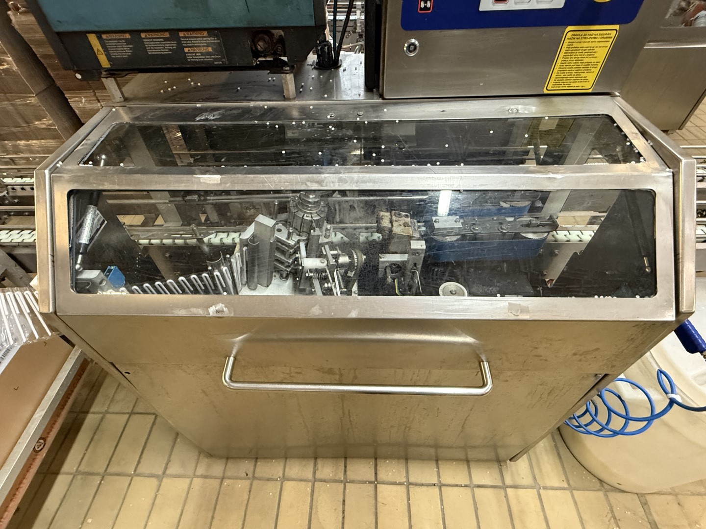 Used Aseptic Carton Filling Line: Tetra Pak TBA/19 - 30 V - 200 ml Slim + Easy Ride + TSA 21 + CBP 70