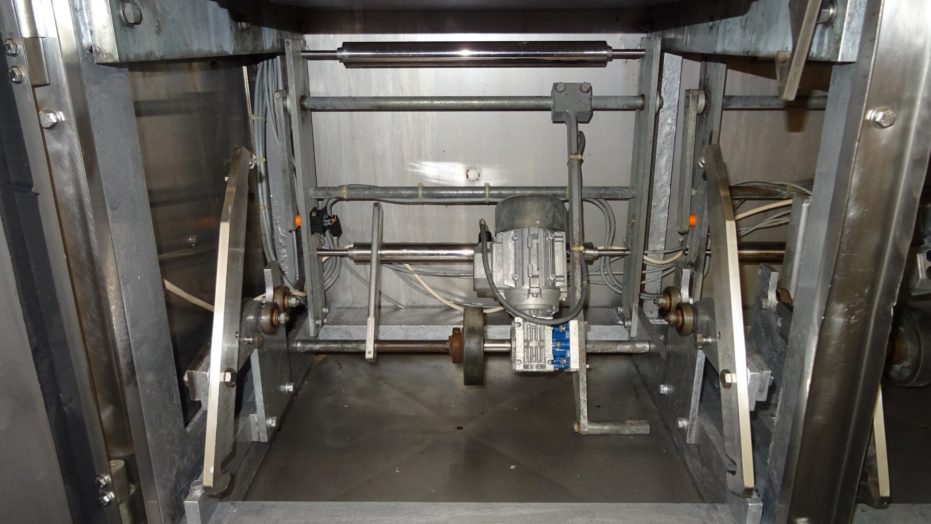 Used Automatic Double Head Vertical Form / Fill / Seal Machine (Vertical FFS) - Thimonnier M 3200