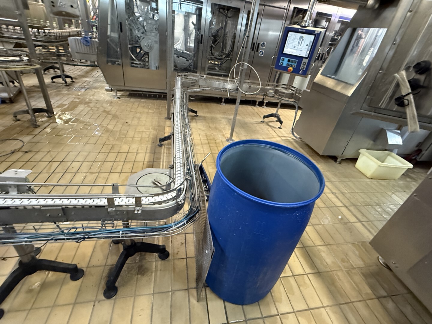 Used Aseptic Carton Filling Line: Tetra Pak TBA/19 - 30 V - 200 ml Slim + Easy Ride + TSA 21 + CBP 70