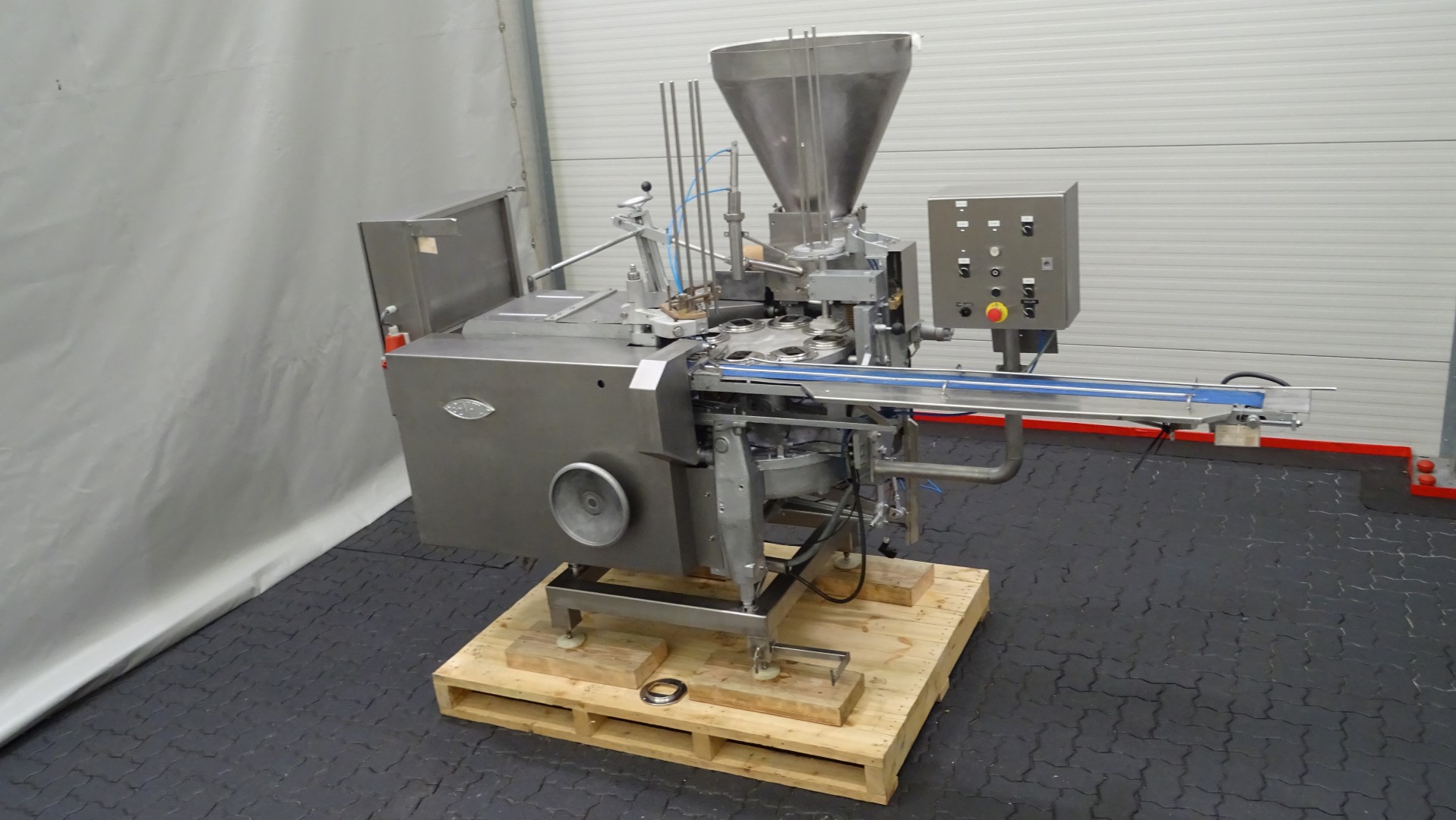 Used Cup filling + lidding machine for Butter Benhil Copparapid 8205