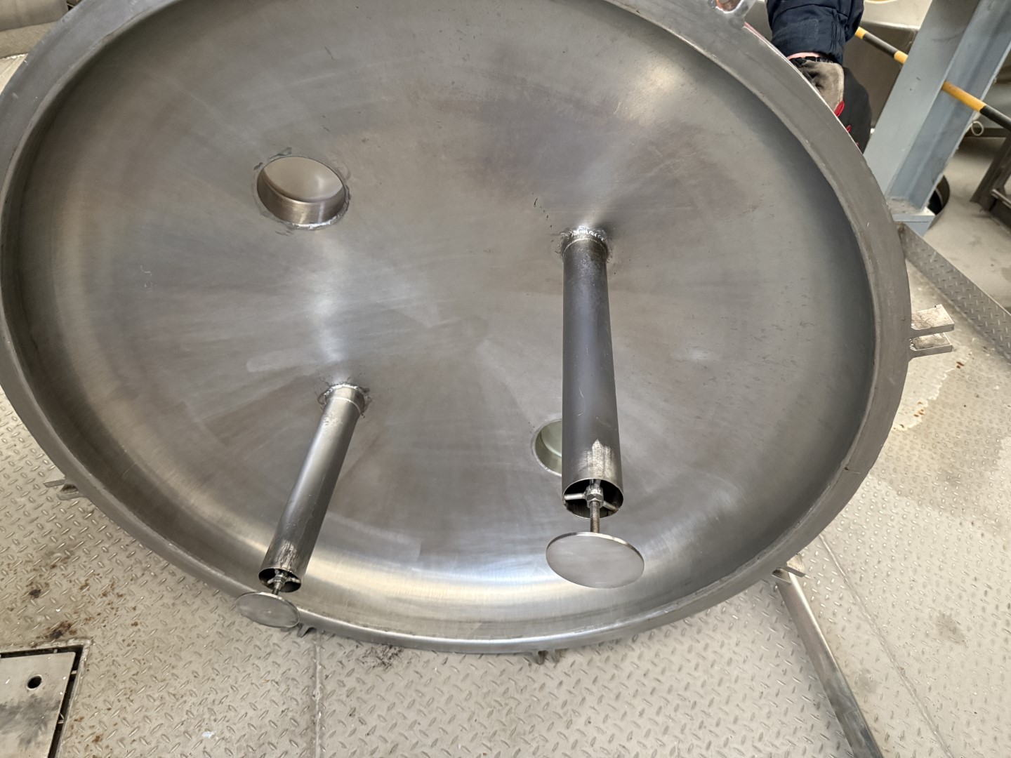 Used Complete GEA Niro Atomizer powder plant with 4-Effect TVR Evaporator, Spray Dryer, Fluidbed Dryer, Cyrstallisation tanks and filling station