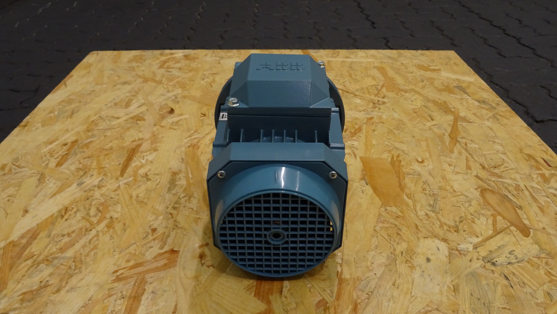 Used Unused Motor - ABB M3AA 71B 4 - 0,37 kW