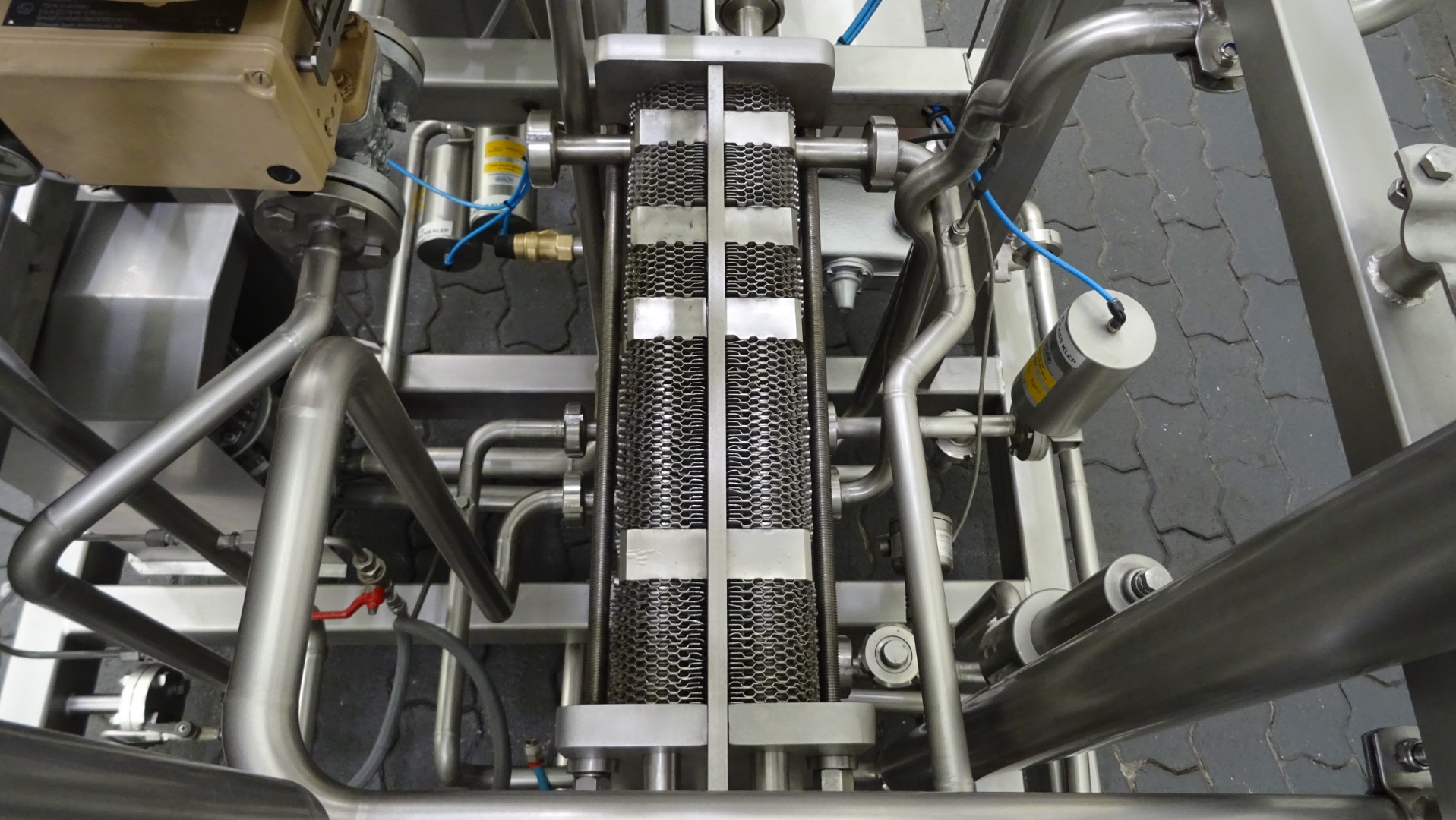 Used UHT Pilot plant with aseptic homogeniser and filling chamber - APV UHT pilot + Gaulin 396 MCP 4-2,5TBS