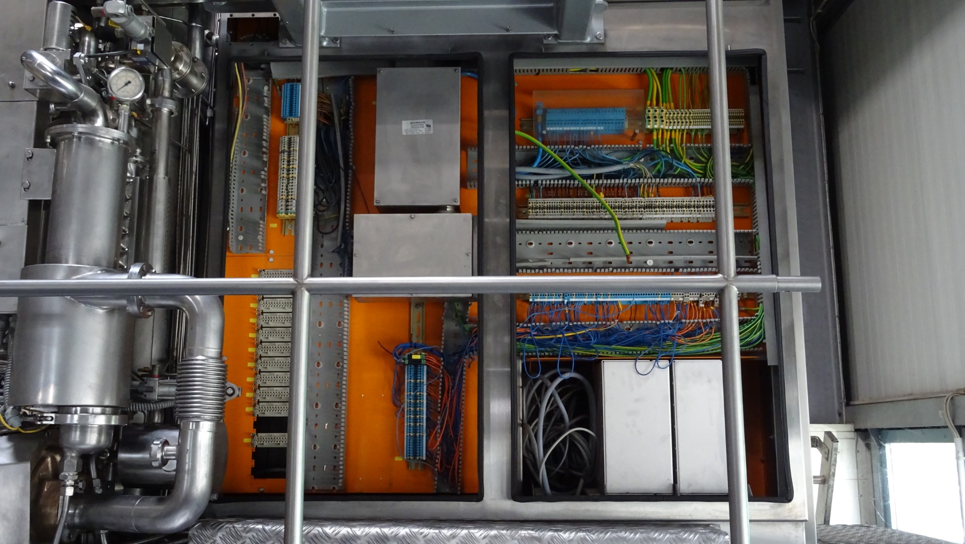 Used Aseptic Carton Filler - Tetra Pak TBA/8 - 100 V - 1.000 ml SQ