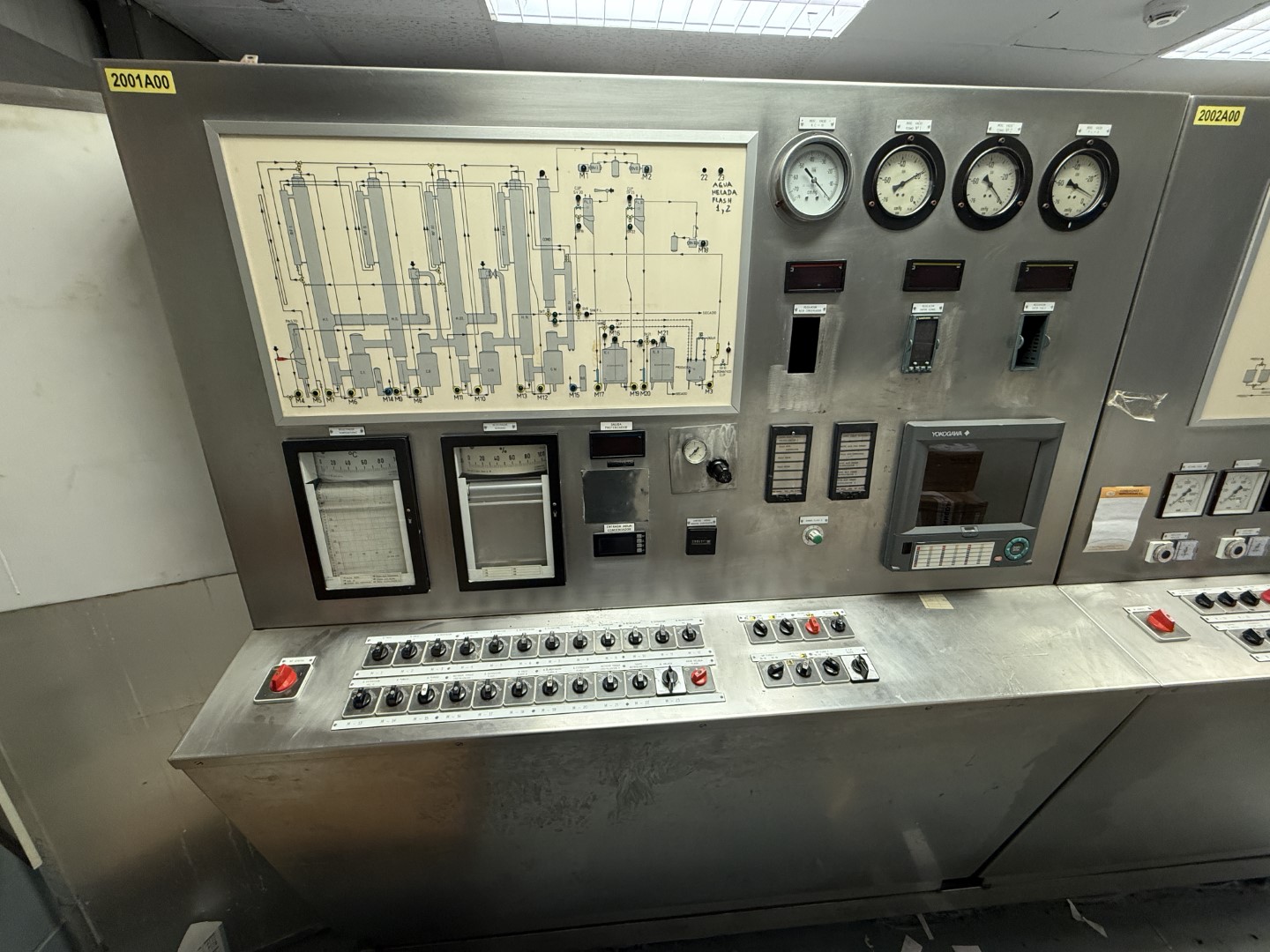 Used Complete GEA Niro Atomizer powder plant with 4-Effect TVR Evaporator, Spray Dryer, Fluidbed Dryer, Cyrstallisation tanks and filling station
