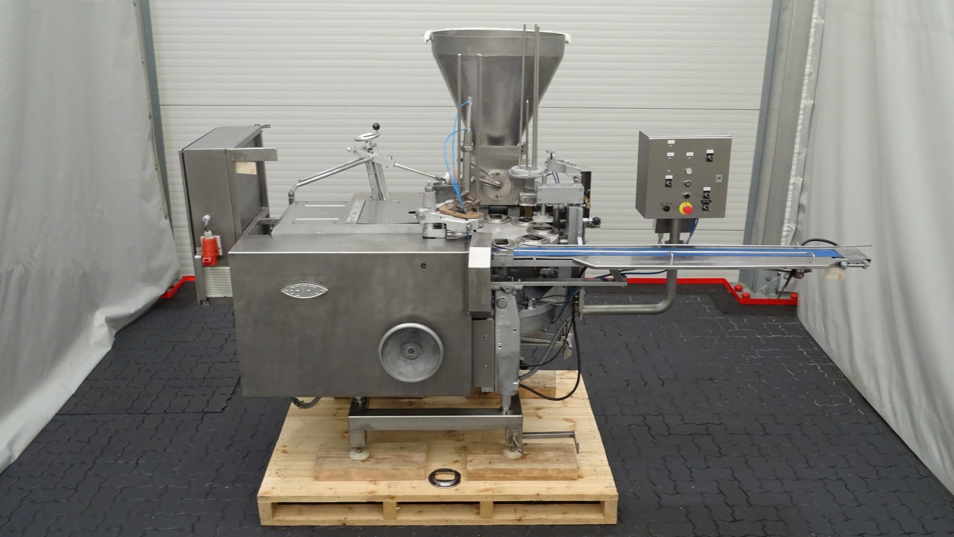 Used Cup filling + lidding machine for Butter Benhil Copparapid 8205