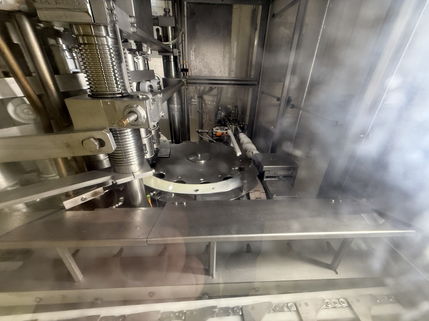 Used Complete can filling and closing line for liquids (nutrition) in 250 gram aluminium cans